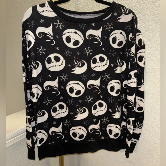 NWOT Nightmare Before Christmas Sweater - Picture 1 of 8